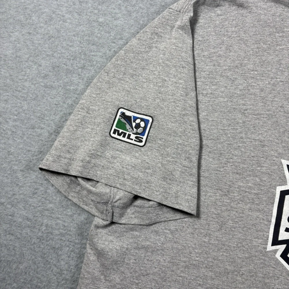 Adidas Seattle Sounders FC MLS Soccer T Shirt Mens 2XL Gray Crest Sportswear Y2K